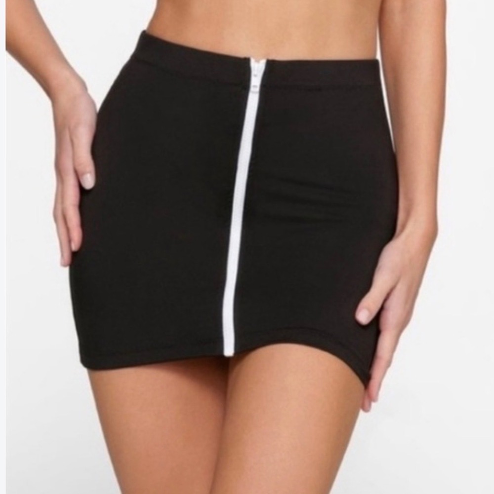 SKIMS Sporty Zipper Swim Stretch Knit Mini Skirt Onyx Black XL Womens